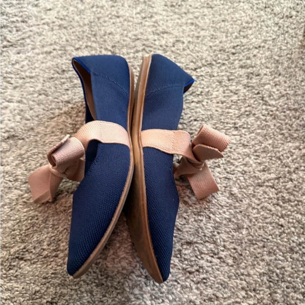 Elegant Navy Blue Flats with Bow Accent - Picture 3 of 7